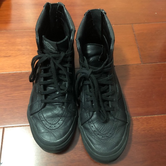 Classic Black leather Vans - Picture 2 of 4